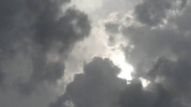 Photo of आसमान में मंडरा रहे हैं बादल नहीं हो रही राहत की बारिश